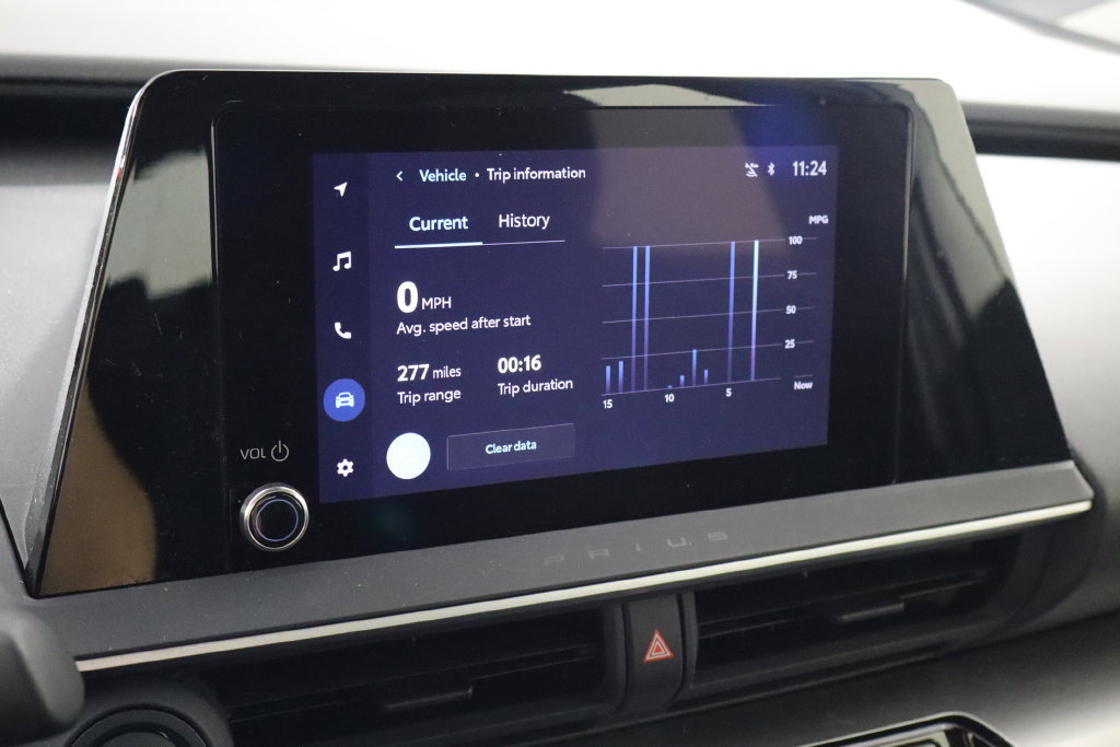 Used 2025 Toyota Prius LE FWD image 34