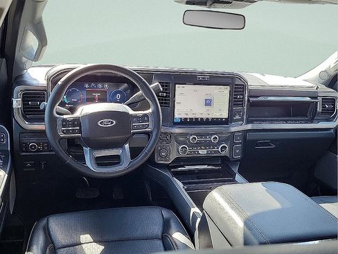 Used 2025 Ford F350 Lariat w/ Black Appearance Package AWD/4WD image 16