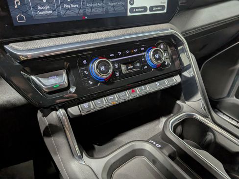 Used 2025 GMC Sierra 2500 Denali w/ Denali Reserve Package image 27