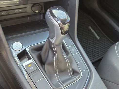 Certified 2023 Volkswagen Tiguan SE image 25