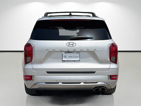 Used 2022 Hyundai Palisade Calligraphy FWD image 4