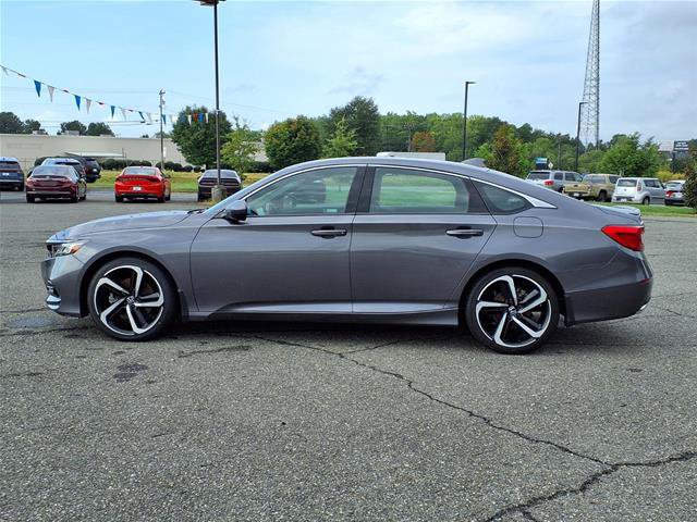 Used 2019 Honda Accord Sport image 3