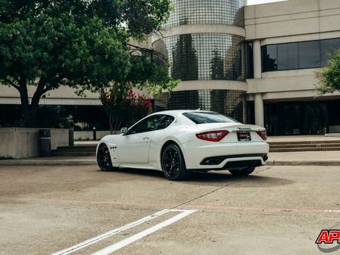 Used 2013 Maserati GranTurismo Sport image 46