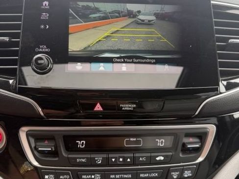 Used 2020 Honda Pilot Touring image 25