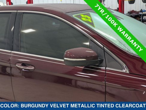 Certified 2023 Ford Edge Titanium image 10