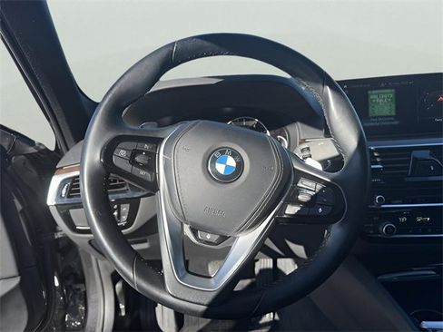 Used 2019 BMW 540i xDrive w/ Convenience Package image 10