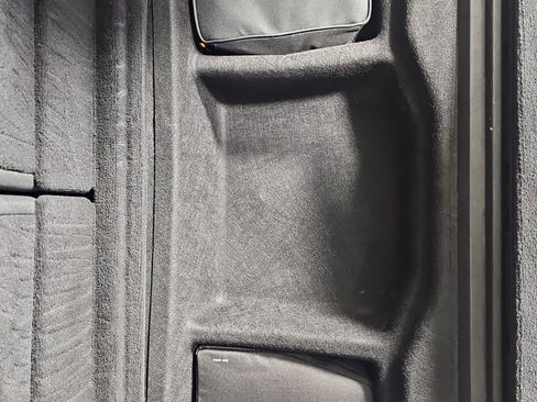 Used 2022 Rivian R1S Launch Edition image 33