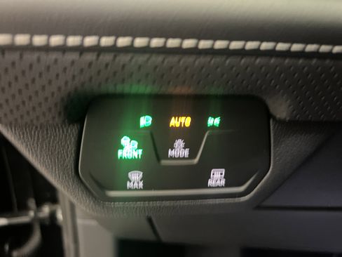 New 2026 Volkswagen Atlas SE image 14