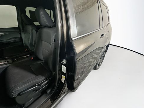 Used 2021 Honda Passport Sport image 12