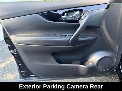 Used 2022 Nissan Rogue Sport SL AWD/4WD image 12