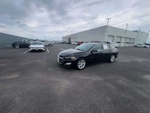 Used 2020 Chevrolet Malibu LT FWD image 7