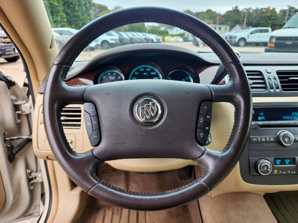 Used 2011 Buick Lucerne CX FWD image 24