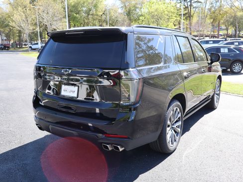 Used 2025 Chevrolet Tahoe High Country image 9