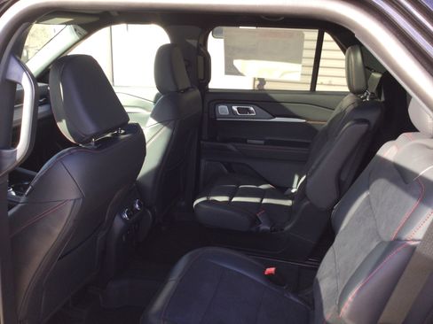 New 2026 Ford Explorer ST w/ Sun And Sound Package image 6