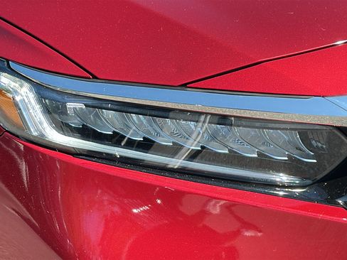 Used 2021 Honda Accord EX image 4
