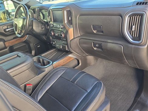 Certified 2021 Chevrolet Silverado 2500 High Country w/ Safety Package II image 30