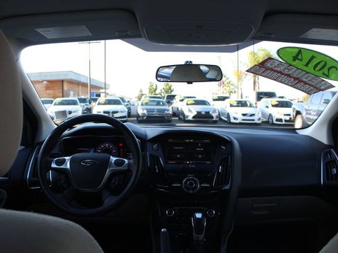 Used 2014 Ford Focus Electric Hatchback FWD image 23