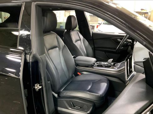 Used 2021 Audi Q8 Premium w/ Black Optic Package image 8