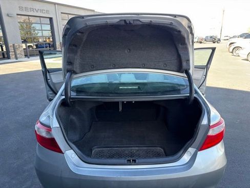 Used 2016 Toyota Camry XLE w/ Moonroof Package image 12