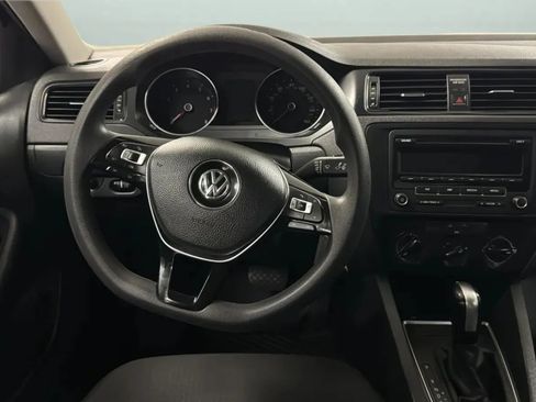 Used 2015 Volkswagen Jetta S FWD image 11