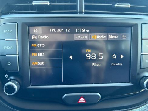 Used 2024 Kia Soul LX FWD image 30