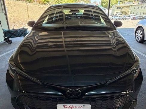 Certified 2020 Toyota Corolla SE w/ Blackout Package FWD image 3