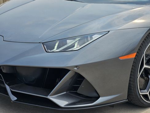 Used 2020 Lamborghini Huracan EVO AWD/4WD image 12