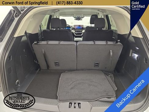 Used 2026 Ford Explorer Active AWD/4WD image 16