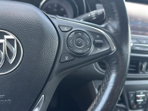 Used 2019 Buick Envision Essence FWD image 19