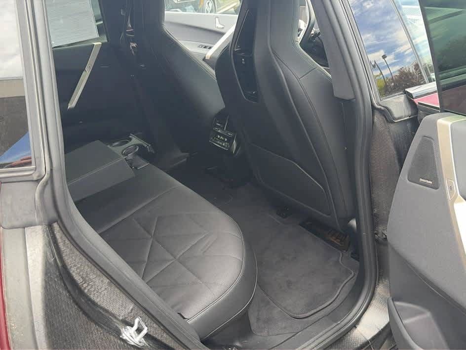 Used 2024 BMW iX xDrive50 w/ Sport Package AWD/4WD image 25