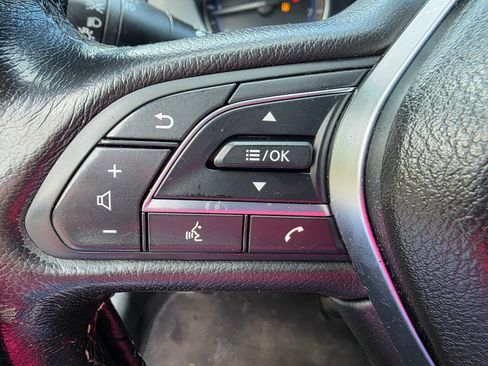 Used 2017 INFINITI Q60 2.0t w/ Premium Plus Package 2.0T image 19