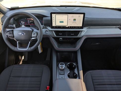 New 2026 Ford Explorer ST-Line w/ ST-Line Street Pack image 16