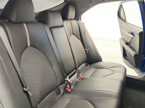 Used 2020 Toyota Camry XSE w/ Navigation Package FWD image 38