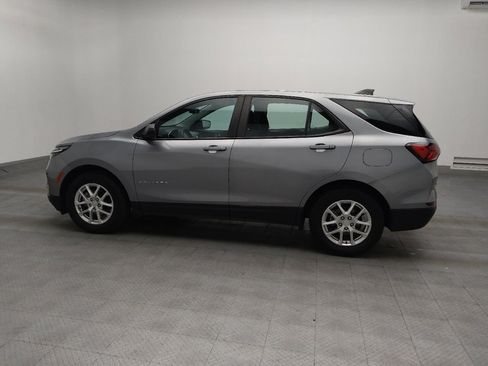 Used 2023 Chevrolet Equinox LS image 3