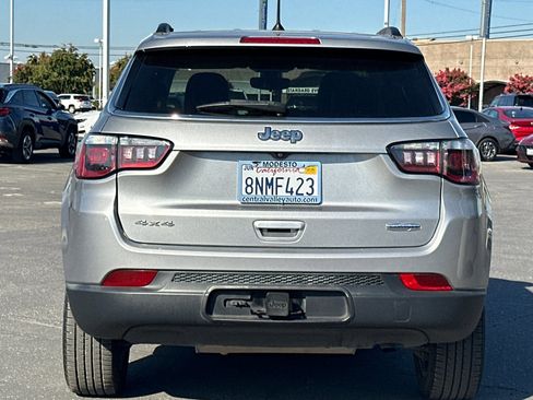 Used 2018 Jeep Compass Latitude w/ Trailer Tow Group image 5