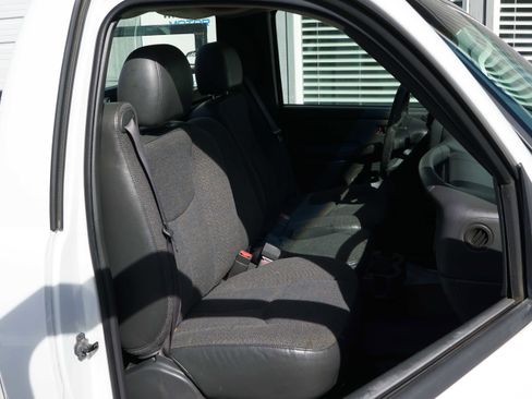 Used 2003 GMC Sierra 1500 W/T image 29