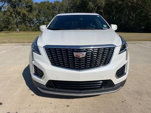 Certified 2023 Cadillac XT5 Premium Luxury w/ LPO, Floor Liner Package image 11