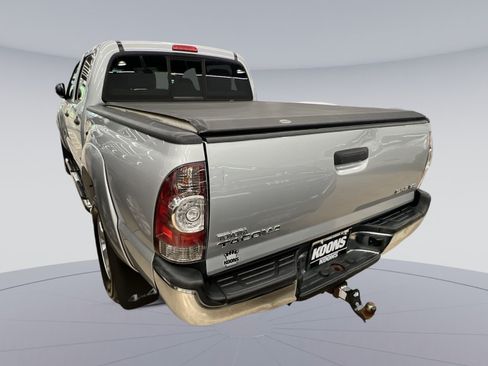 Used 2013 Toyota Tacoma 4x4 Double Cab w/ SR5 Pkg image 2
