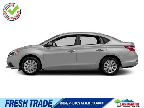 Used 2016 Nissan Sentra SV FWD image 1