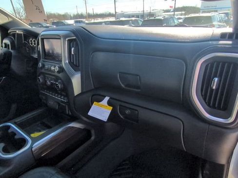 Used 2021 Chevrolet Silverado 1500 LT Trail Boss w/ Convenience Package II AWD/4WD image 31