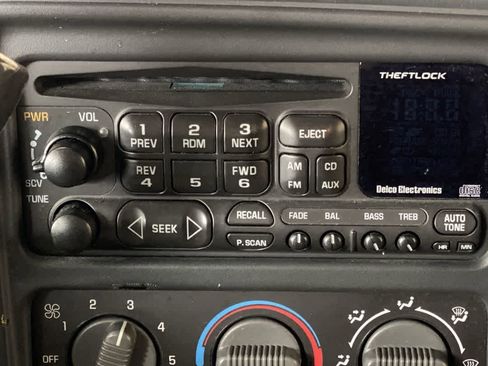 Used 2002 Chevrolet Tahoe Z71 AWD/4WD image 19