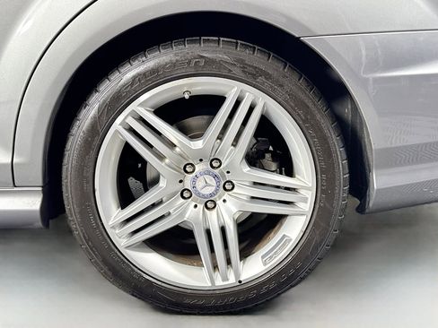 Used 2013 Mercedes-Benz S 550 Sedan image 40