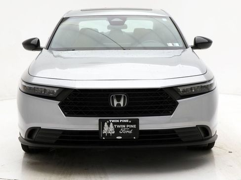 Used 2024 Honda Accord Sport image 4