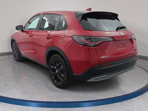 Certified 2025 Honda HR-V Sport image 7