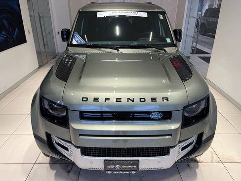 Used 2025 Land Rover Defender 110 S image 8