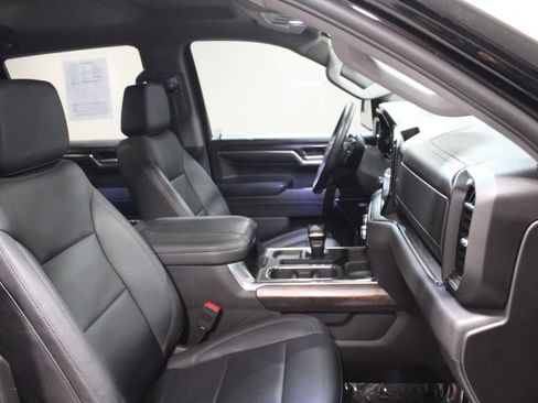 Used 2024 GMC Sierra 1500 SLT w/ SLT Premium Package image 27