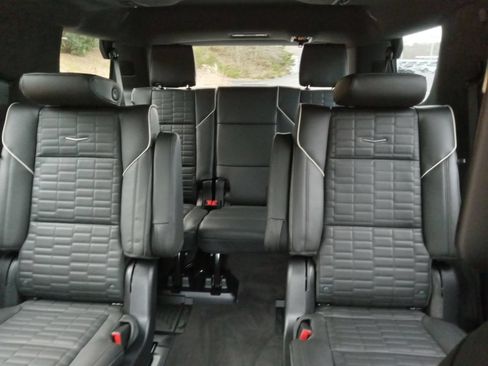 Certified 2026 Cadillac Escalade Platinum Sport w/ LPO, ONYX Package AWD/4WD image 24