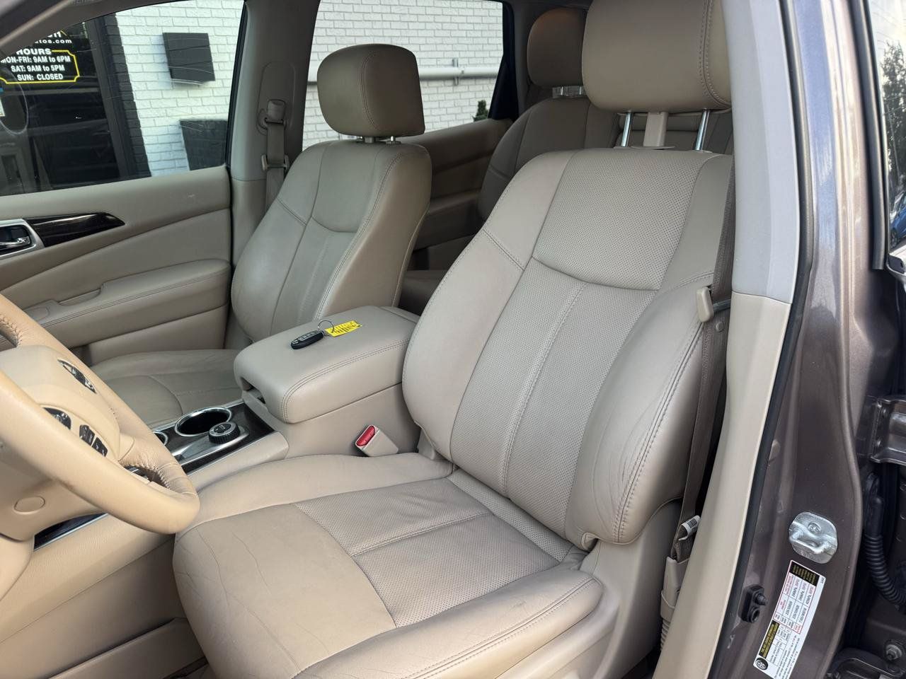 Used 2014 Nissan Pathfinder Platinum w/ Platinum Premium Package AWD/4WD image 16