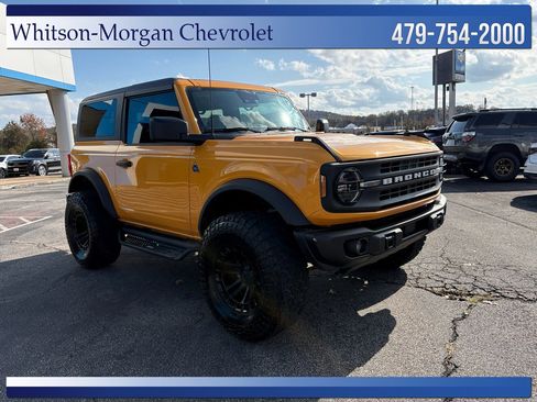 Used 2022 Ford Bronco Black Diamond image 3
