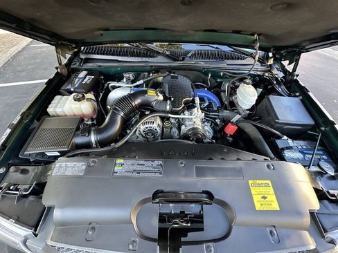 Used 2004 Chevrolet Silverado 2500 4x4 Crew Cab image 25